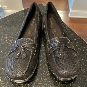 Clark’s sueded leather mocassin